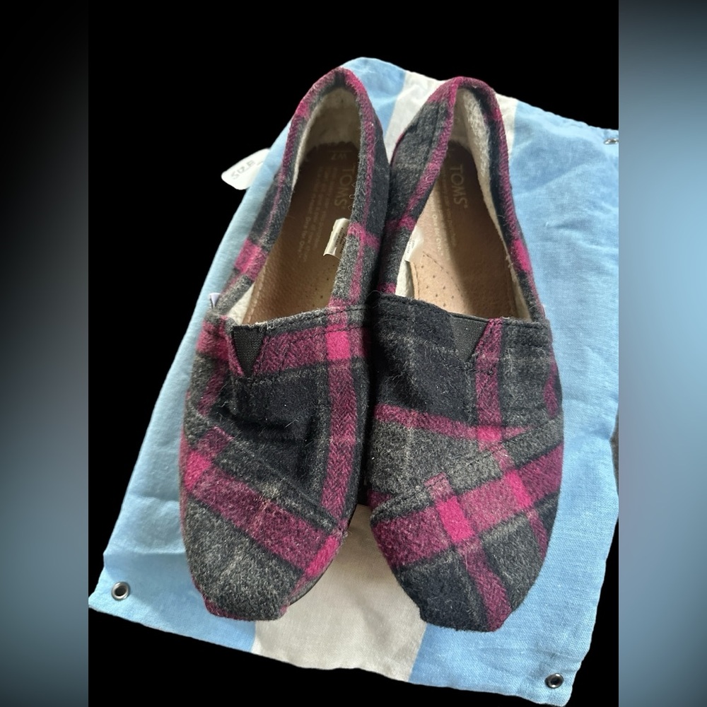 Toms Flannel Pink Plaid Slip on Shoes Womens 7